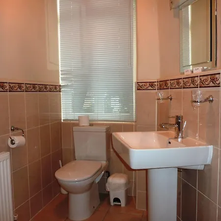 Hotel White 3*